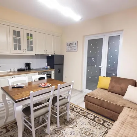 Luxury & Apartment