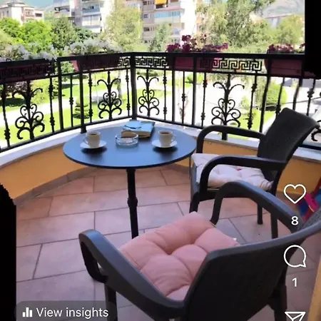 アパート Luxury &